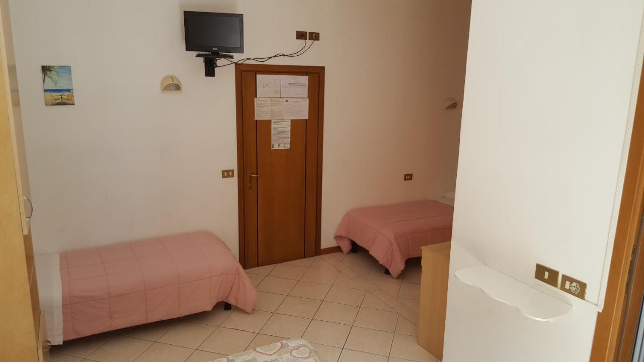 Hotel Canova ليدو دي يسولو المظهر الخارجي الصورة