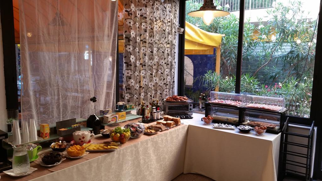 Hotel Canova ليدو دي يسولو المظهر الخارجي الصورة