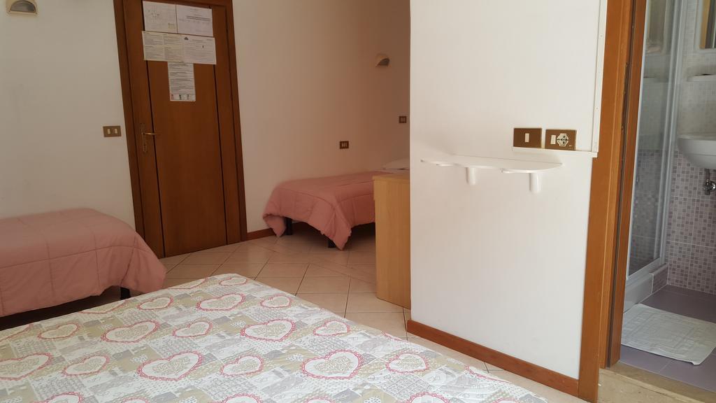 Hotel Canova ليدو دي يسولو المظهر الخارجي الصورة