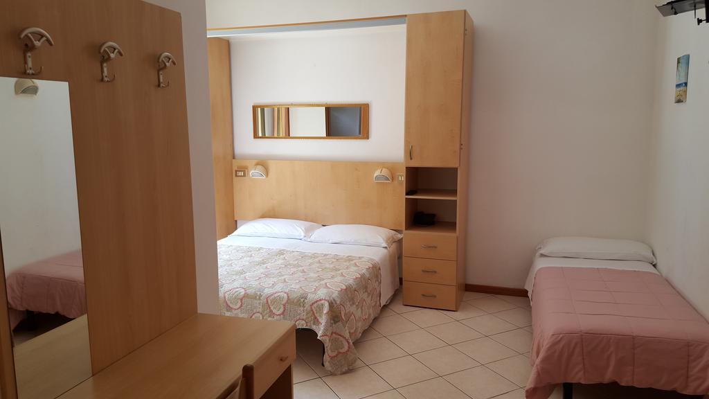Hotel Canova ليدو دي يسولو المظهر الخارجي الصورة