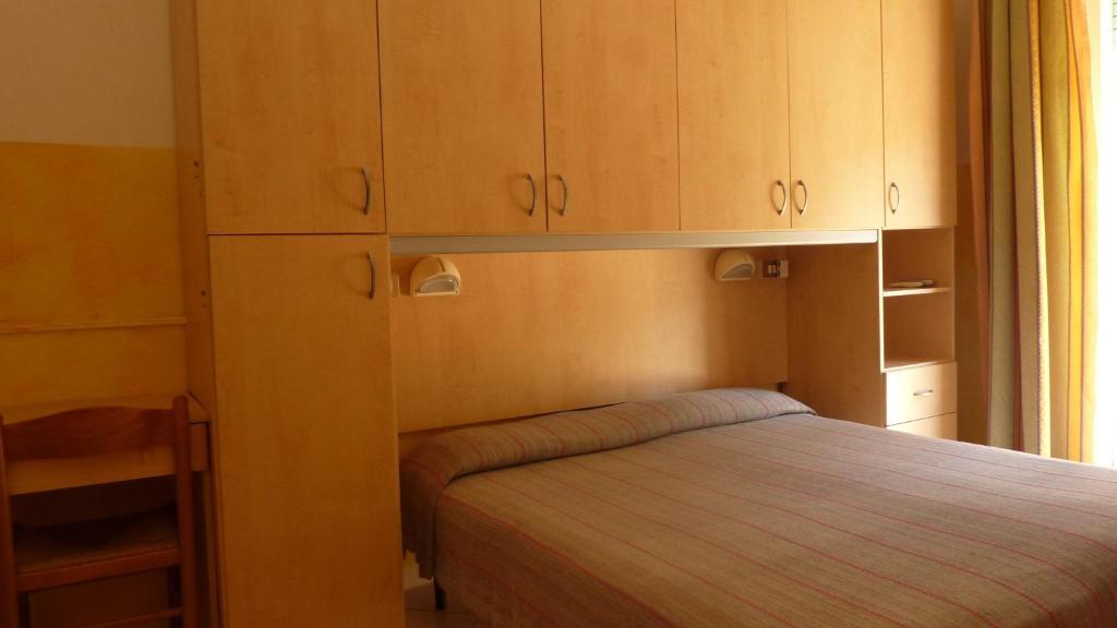Hotel Canova ليدو دي يسولو الغرفة الصورة
